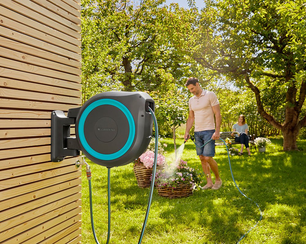 Gardena Wall-Mounted Hose Reel RollUp XL 35m – Automatic Roll Control & Premium Hose